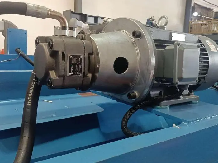 Oil pump